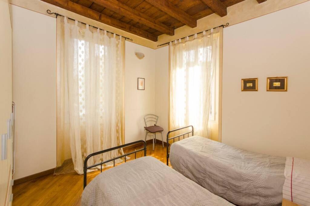 Apartamento Bergamo Centro Storico Exterior foto